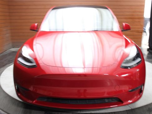 Used 2022 Tesla Model Y Performance image 35