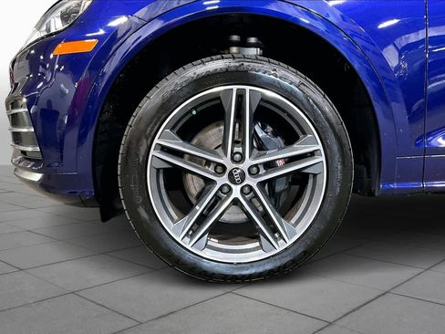 Used 2020 Audi SQ5 Premium Plus w/ Premium Plus Package image 9