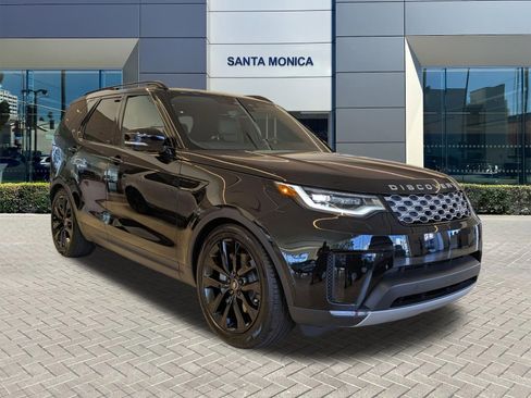 New 2026 Land Rover Discovery S AWD/4WD image 3