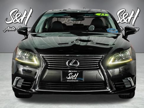 Used 2013 Lexus LS 460 AWD w/ Comfort Pkg image 23