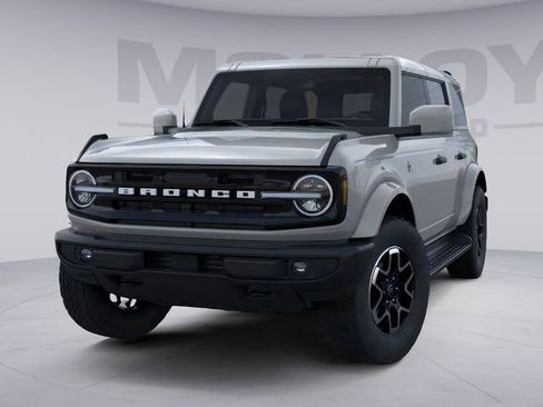New 2026 Ford Bronco Outer Banks image 2