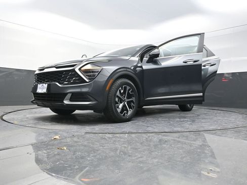 Used 2024 Kia Sportage EX image 33