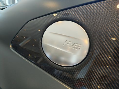Used 2018 Audi R8 V10 plus image 29