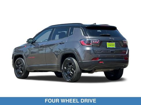 Used 2024 Jeep Compass Trailhawk AWD/4WD image 9
