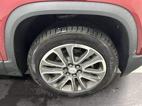 Used 2017 GMC Acadia SLT AWD/4WD image 8