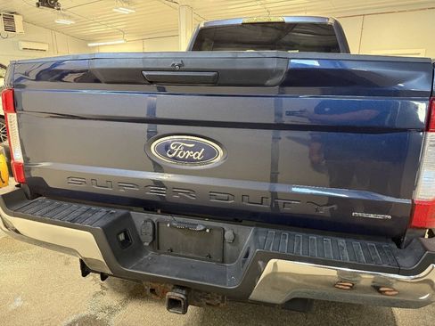 Used 2017 Ford F250 XLT w/ Snow Plow Prep Package AWD/4WD image 7