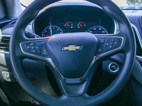 Used 2020 Chevrolet Equinox LS FWD image 33