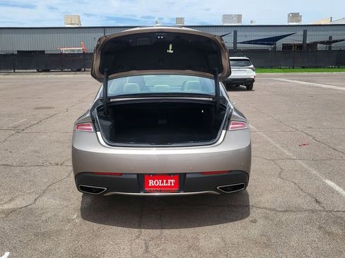 Used 2018 Lincoln MKZ Reserve w/ Climate Package FWD image 11