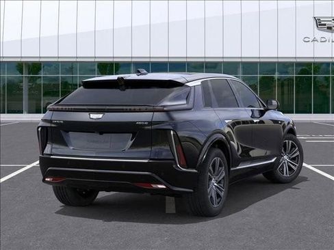 New 2026 Cadillac Lyriq Luxury RWD image 4