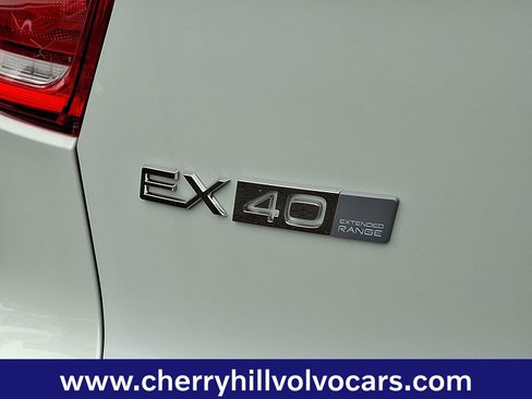 New 2026 Volvo EX40 Plus w/ Climate Package image 17