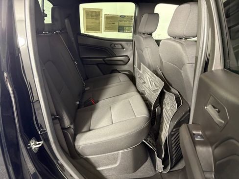 Used 2024 Chevrolet Colorado Trail Boss image 31