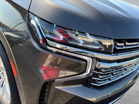 Used 2021 Chevrolet Tahoe Premier AWD/4WD image 32