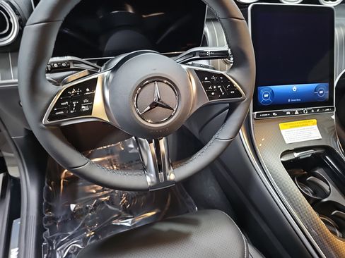 New 2026 Mercedes-Benz GLC 300 4MATIC image 17