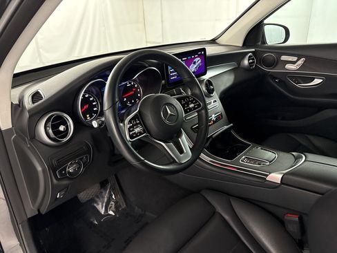 Certified 2022 Mercedes-Benz GLC 300 image 4