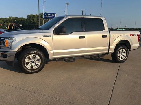 Used 2018 Ford F150 XLT w/ Equipment Group 301A Mid AWD/4WD image 6