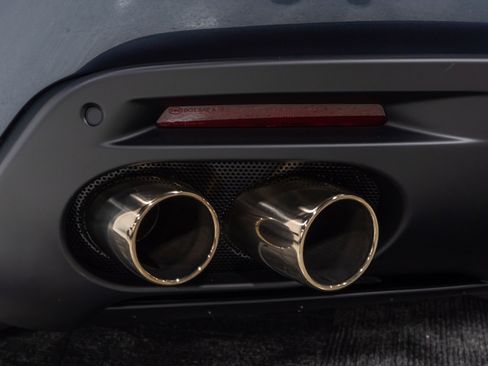 Used 2025 Ferrari Roma Spider image 31