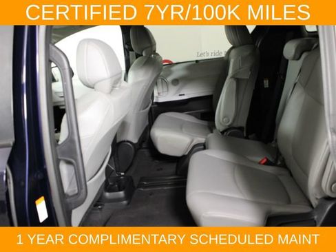 Used 2025 Toyota Sienna XLE FWD image 14