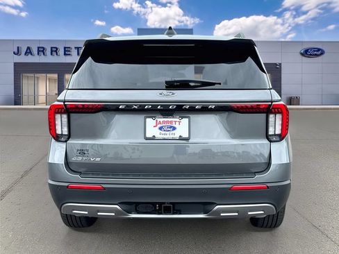 New 2026 Ford Explorer Active w/ Active Comfort Package RWD image 6