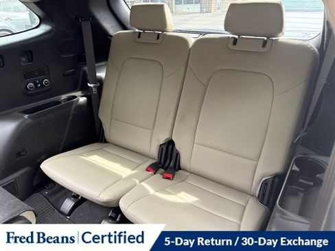 Used 2016 Hyundai Santa Fe Limited w/ Option Group 04 AWD/4WD image 11
