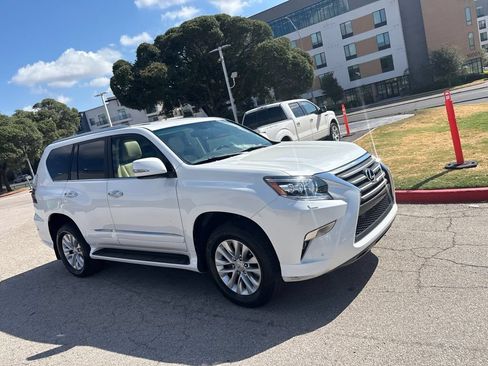 Used 2017 Lexus GX 460 Premium AWD/4WD image 7