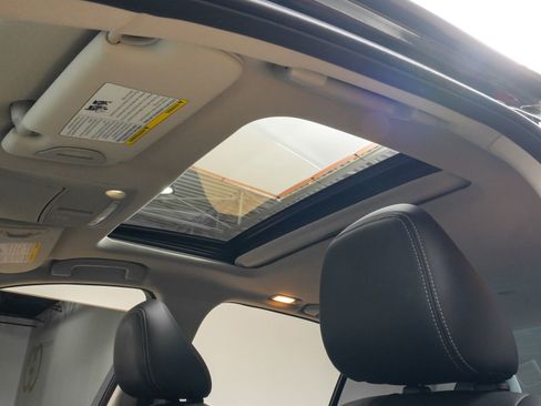 Used 2023 INFINITI Q50 Luxe w/ Cargo Package image 5