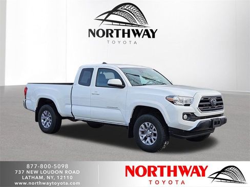 Used 2019 Toyota Tacoma 4x4 Access Cab image 1
