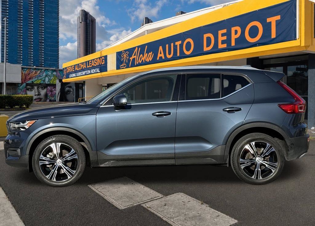 Used 2020 Volvo XC40 T4 Inscription w/ Protection Package Premier FWD image 2