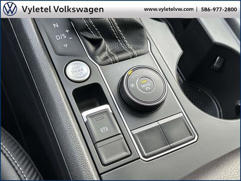 Used 2023 Volkswagen Atlas Cross Sport SE image 29