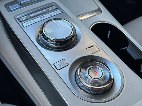 Used 2024 Genesis GV70 2.5T w/ Select Package image 29