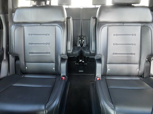 Used 2025 Hyundai Santa Fe Calligraphy AWD/4WD image 13