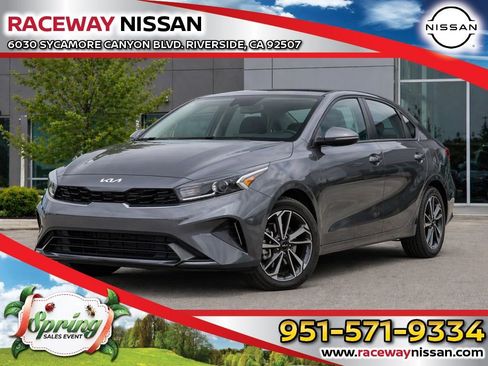 Used 2025 Kia K4 FWD image 1