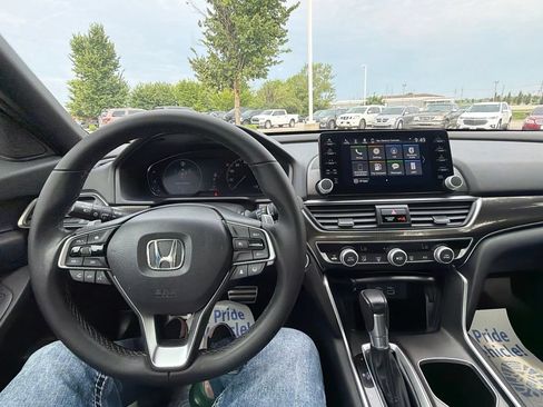 Used 2022 Honda Accord Sport image 17