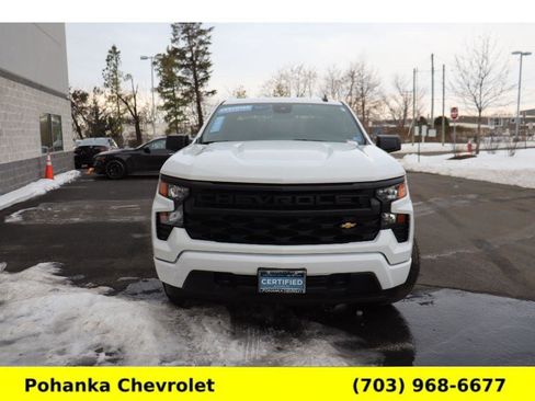Used 2025 Chevrolet Silverado 1500 Custom image 2