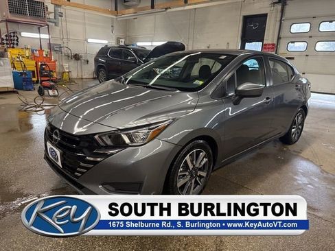 Used 2023 Nissan Versa SV image 1