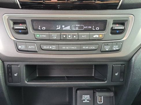 Used 2021 Honda Pilot Special Edition image 20