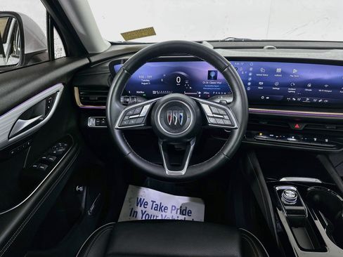 Used 2025 Buick Envision Avenir AWD/4WD image 23
