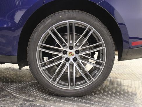 New 2026 Porsche Macan S AWD/4WD image 13