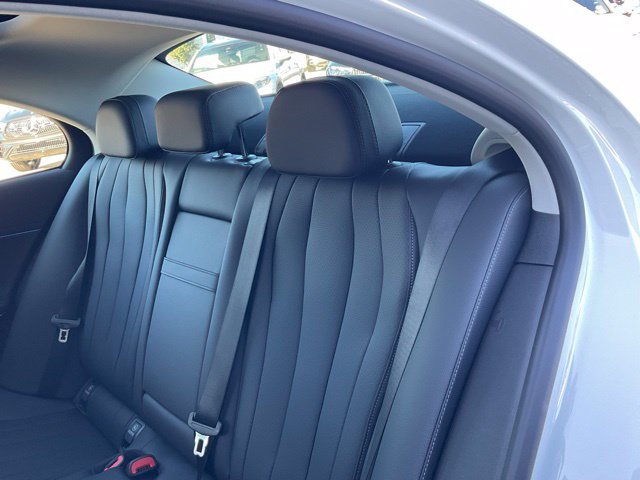 Used 2025 Mercedes-Benz E 350 4MATIC Sedan image 21