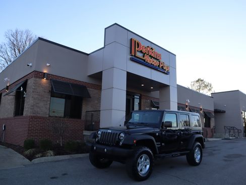 Used 2017 Jeep Wrangler Unlimited Sport w/ Quick Order Package 24S image 34