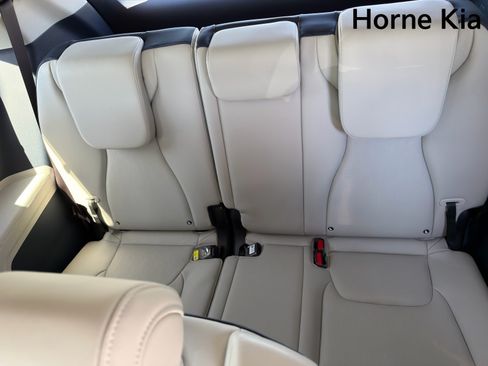 New 2026 Kia Carnival EX FWD image 25