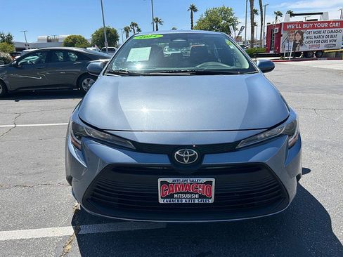 Used 2024 Toyota Corolla LE FWD image 2