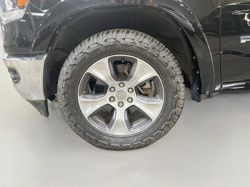 Used 2022 RAM 1500 Laramie AWD/4WD image 30