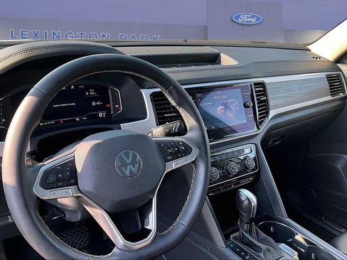 Used 2022 Volkswagen Atlas SEL AWD/4WD image 17