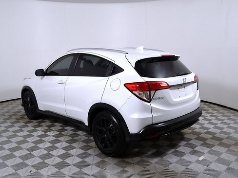 Used 2021 Honda HR-V Sport image 9