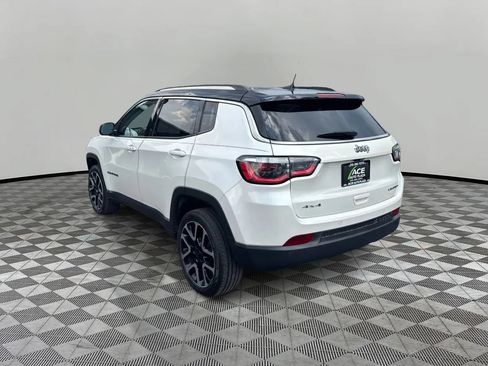 Used 2018 Jeep Compass Limited w/ Navigation Group AWD/4WD image 7
