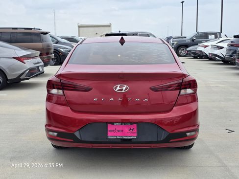 Used 2019 Hyundai Elantra Value Edition w/ Winter Weather Package FWD image 7