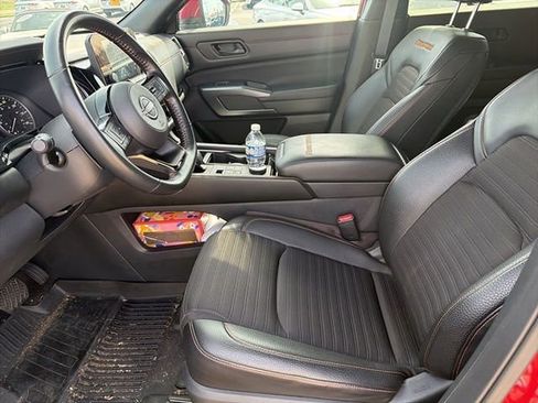 Used 2023 Nissan Pathfinder Rock Creek image 4