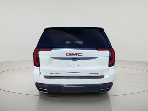 Used 2026 GMC Yukon AT4 w/ AT4 Premium Package AWD/4WD image 4