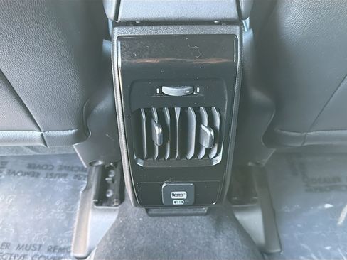 Used 2023 Jeep Compass Limited AWD/4WD image 19