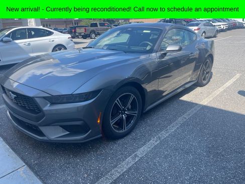 Used 2025 Ford Mustang Coupe RWD image 1